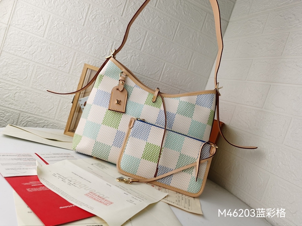 ルイヴィトンバッグ正面デザイン